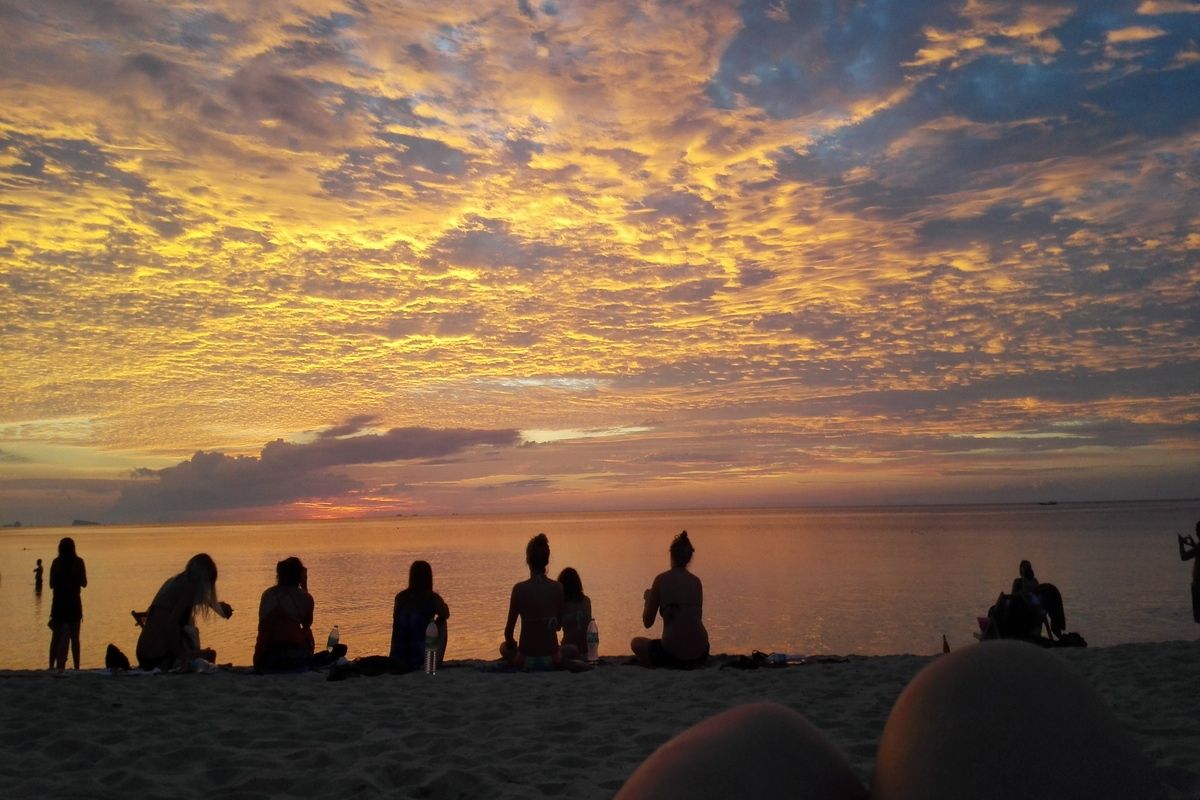 Zonsondergang op het strand