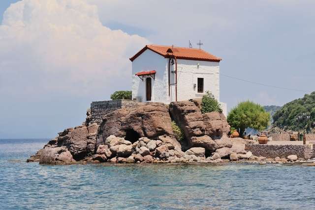 Met Corendon naar Lesbos