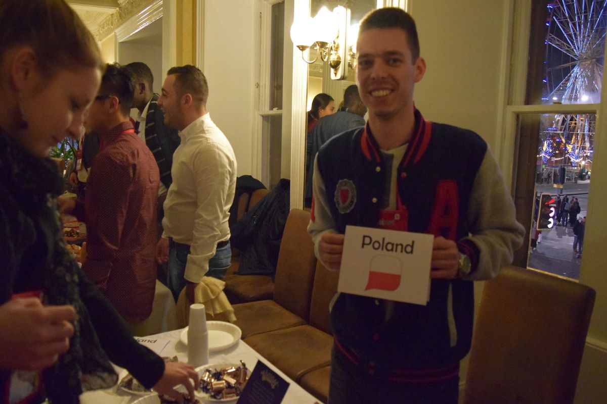Op de conferentie waar iedereen van elk land zijn specialiteiten mee nam