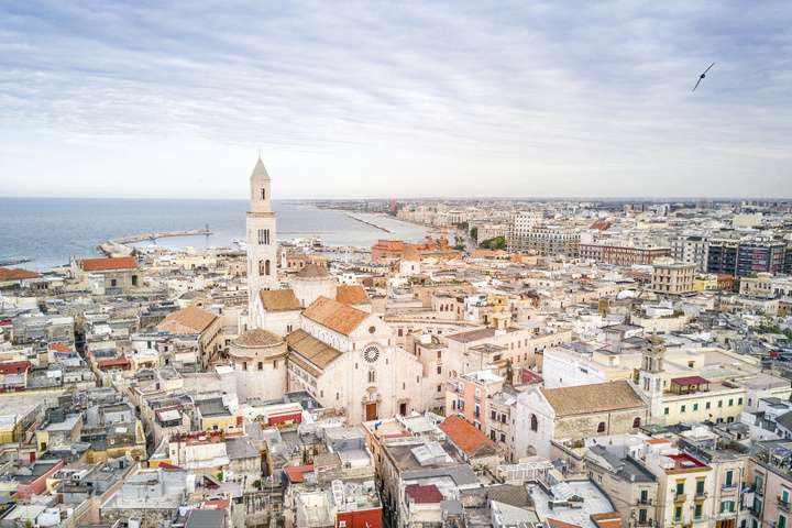 Uitzicht op de kerk in Bari