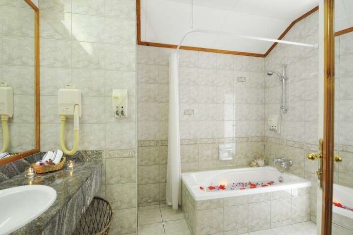 Superior Beach Bungalow van 'Superior Beach Bungalow'