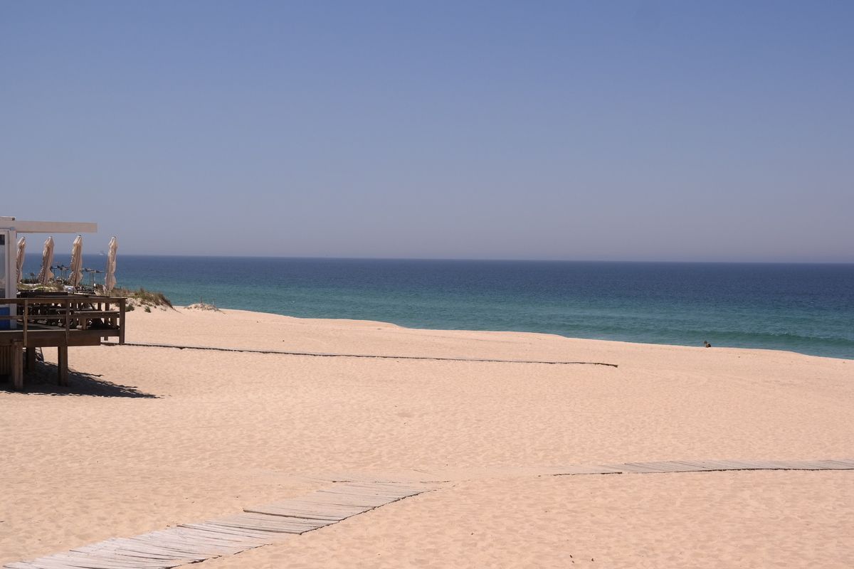Het strand bij Carvahal