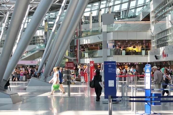 Hal van Düsseldorf Airport