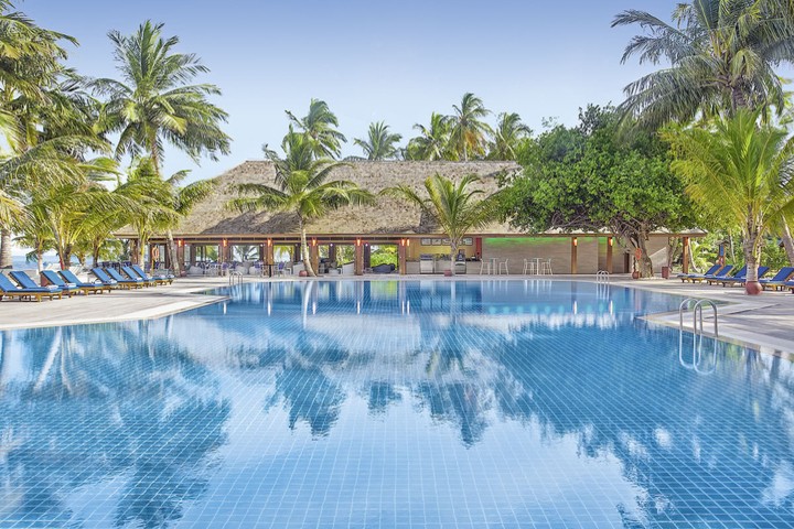 Een van de zwembaden op het resort