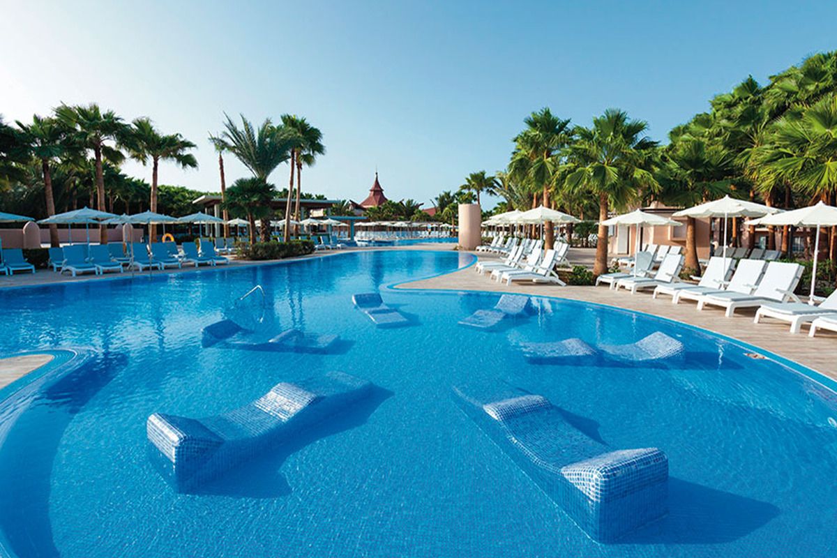 Zwembad van RIU Palace Cabo Verde