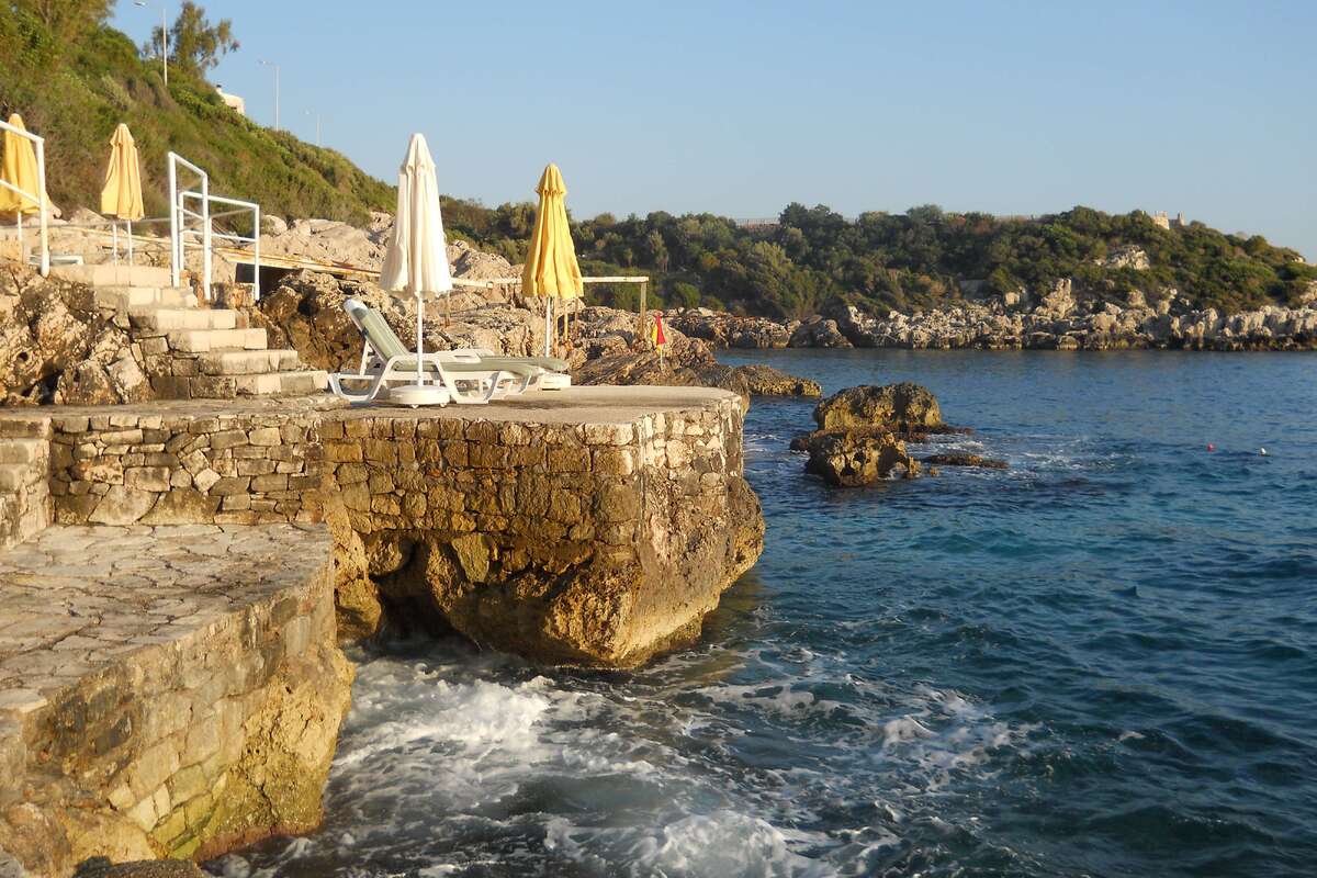 De lounge bij het hotel