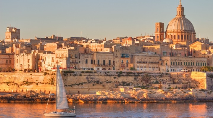 Valletta vanaf het water, hoofdstad Malta