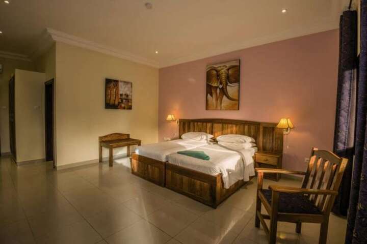 Kololi Suite van 'Kololi Suite'