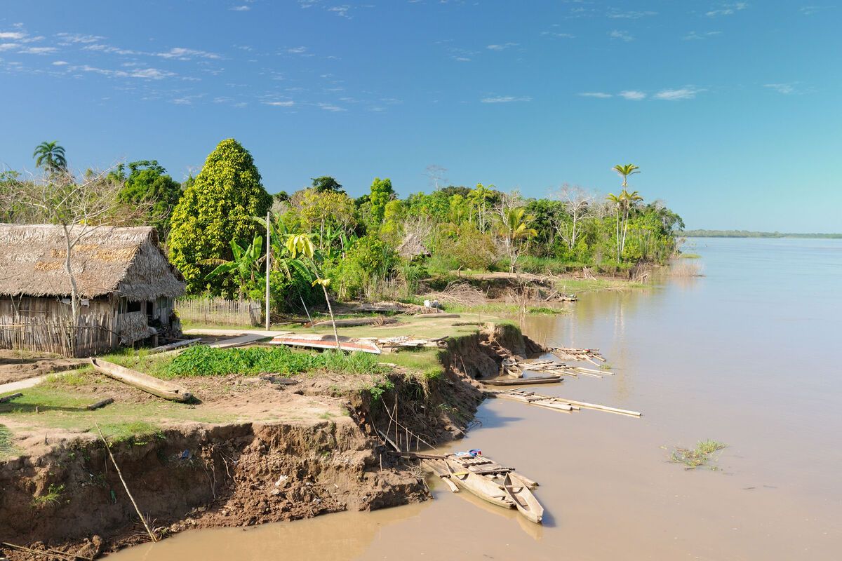 Een typisch Indianenhuisje in het regenwoud van Peru