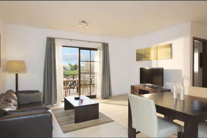 Woonkamer van 'Familiesuite'