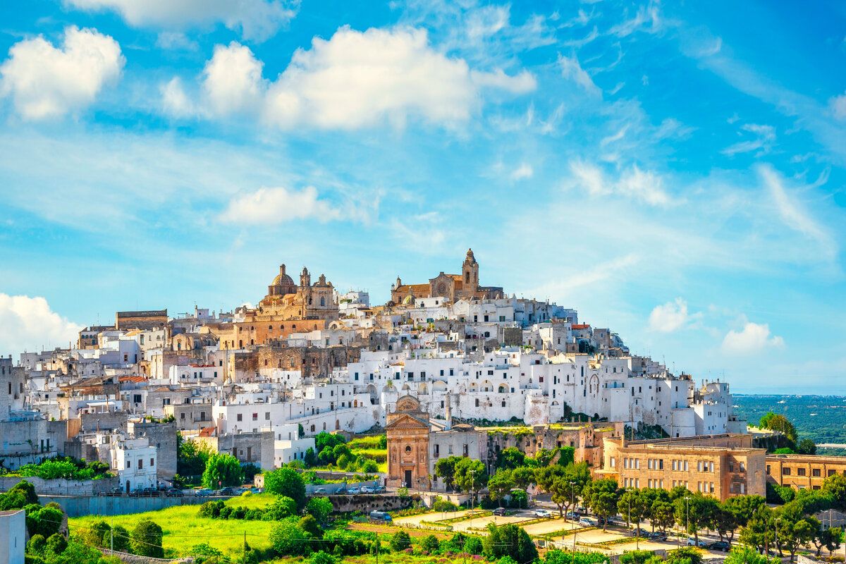 Het prachtig gelegen witte stadje Ostuni