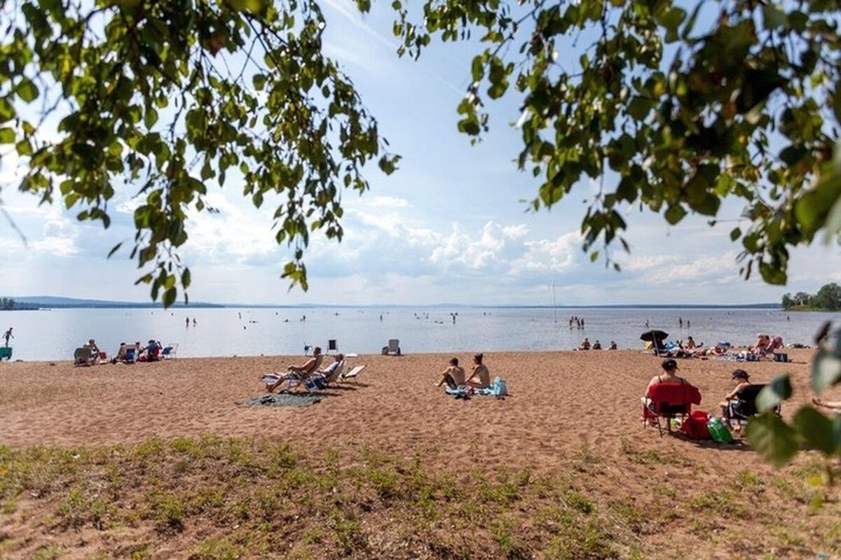 Het meer bij de Siljansbadet Camping