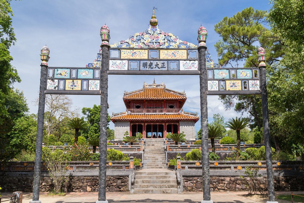De keizerlijke graven in Hue