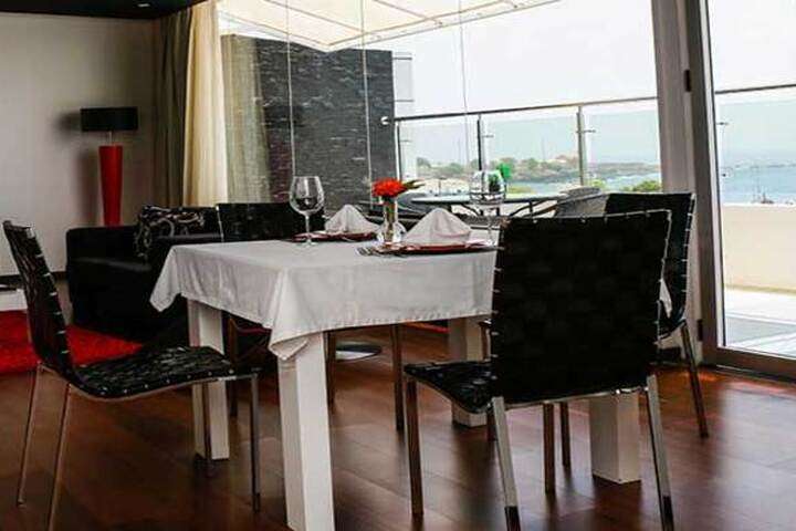 Master Suite van 'Master Suite'