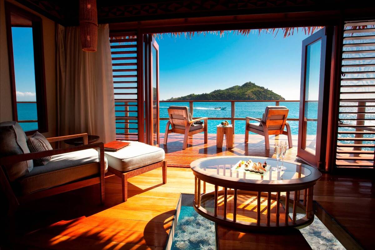 Uitzicht vanuit Likuliku Lagoon Resort op Fiji