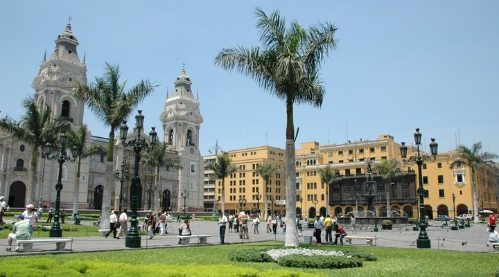 Kathedraal en koloniale gebouwen in Lima