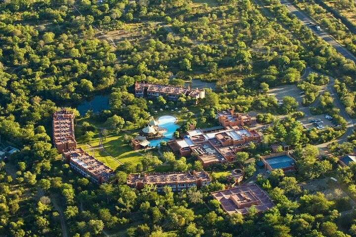 Resort in de natuur