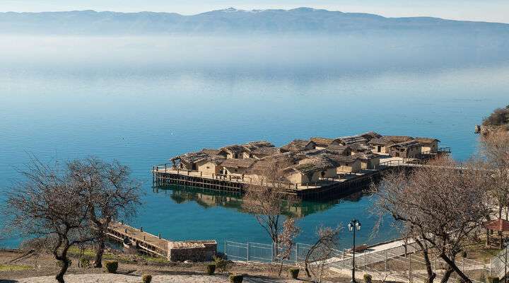 Uitzicht op het meer van Ohrid, Macedonie