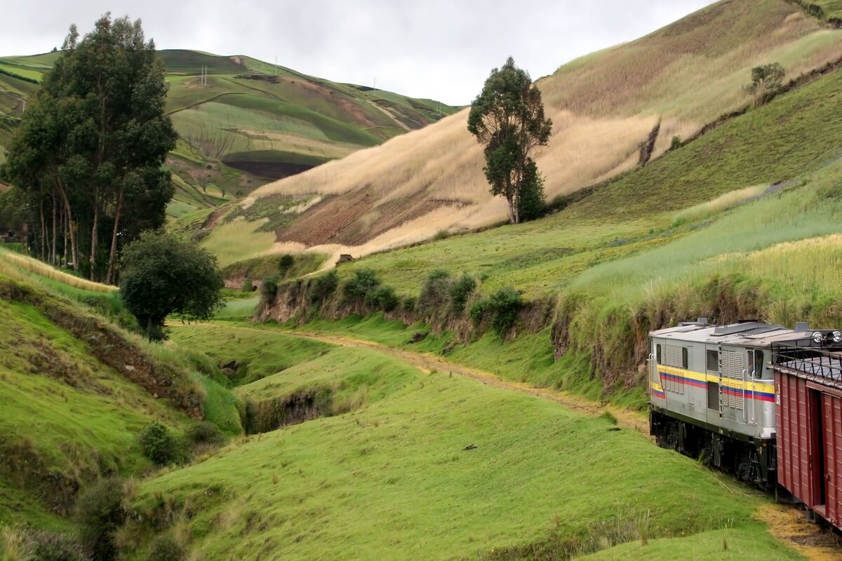 Trein in landschap Ecuador