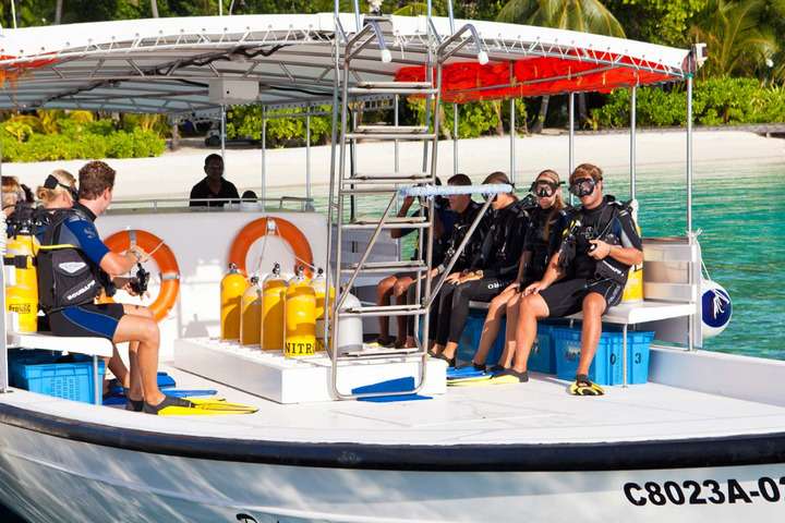 Kuramathi Island Resort duiken