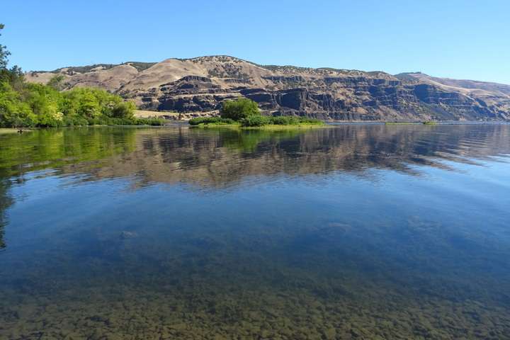 Rivier aan de Historic Columbia River Highway Scenic Byway