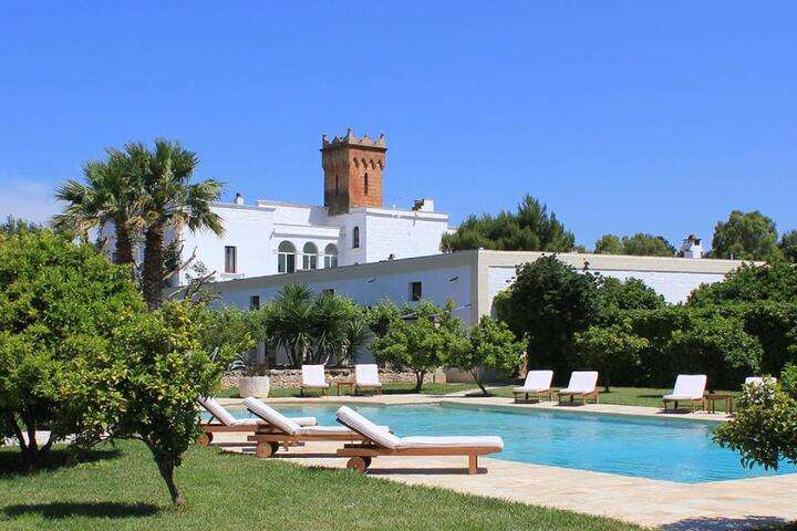 Heerlijk relaxen kan bij het lekkere zwembad