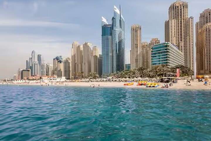 Priv strand op 2 minuten lopen