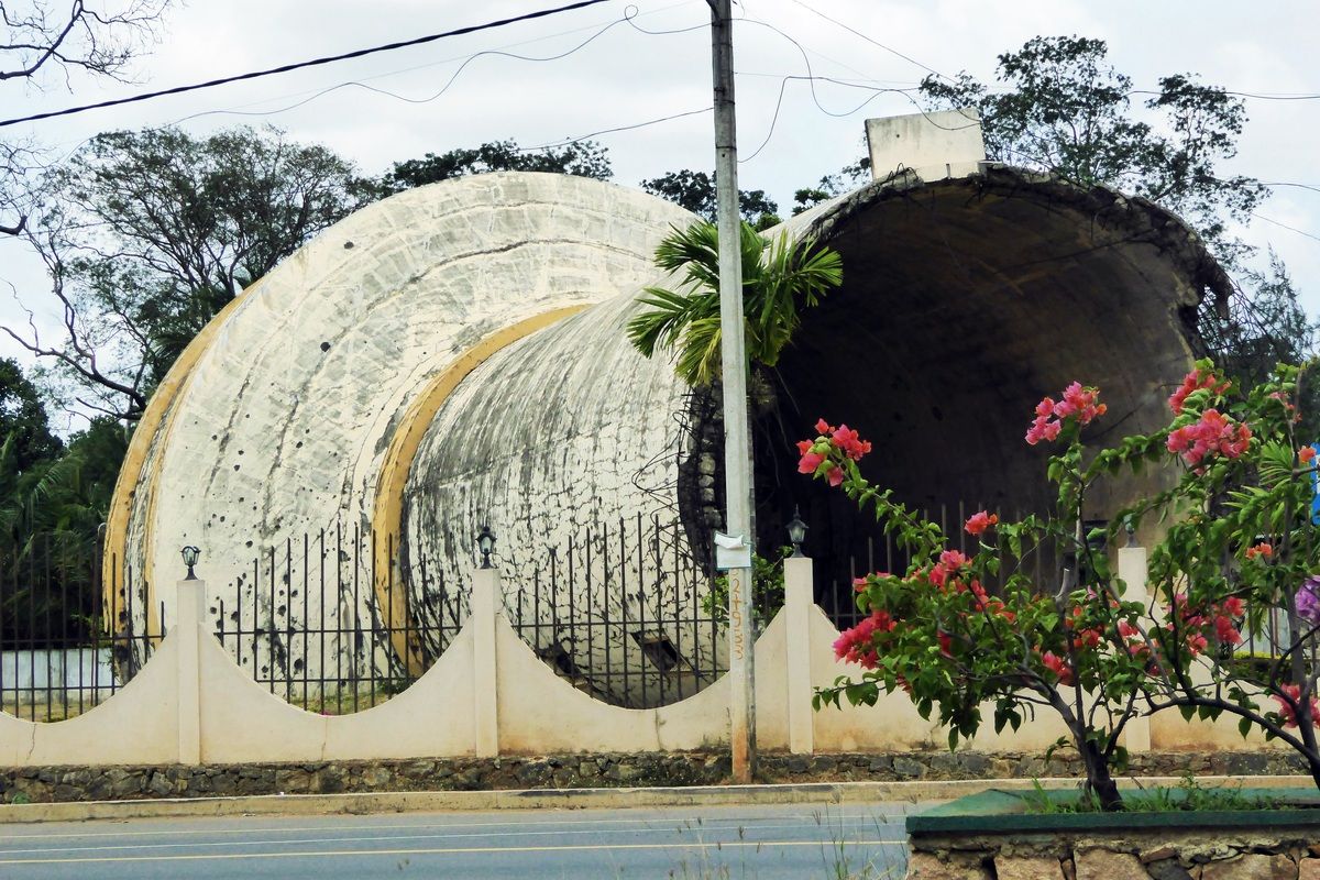 Herdenkingsmonument burgeroorlog Sri Lanka