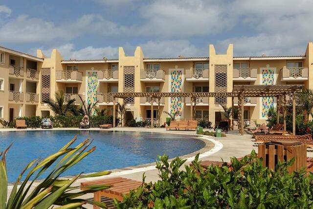 Aparthotel Tropical