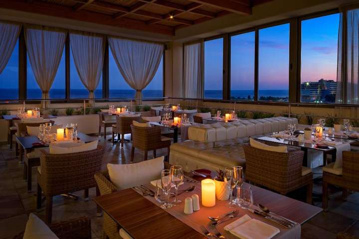 Restaurant La Marquise Luxury Resort Complex