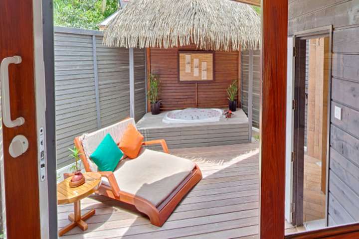 Jacuzzi Beach Villa van 'Jacuzzi Beach Villas'