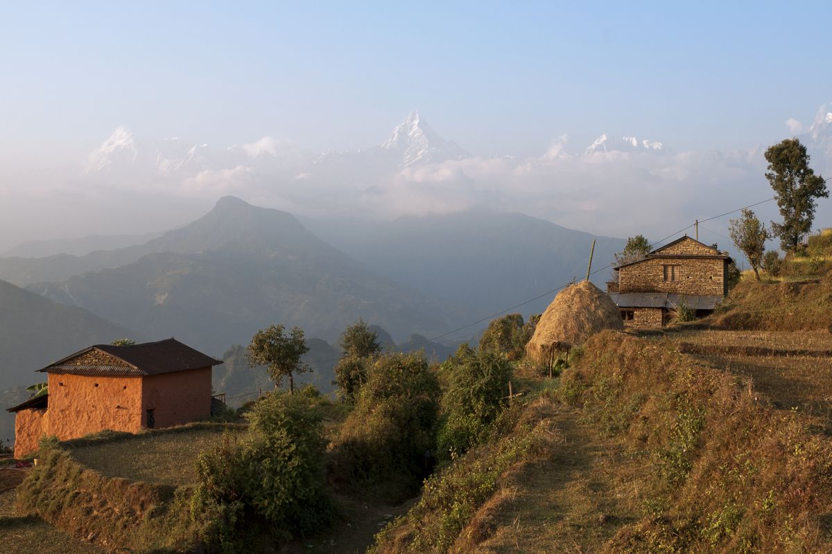 De stad Pokhara in Nepal