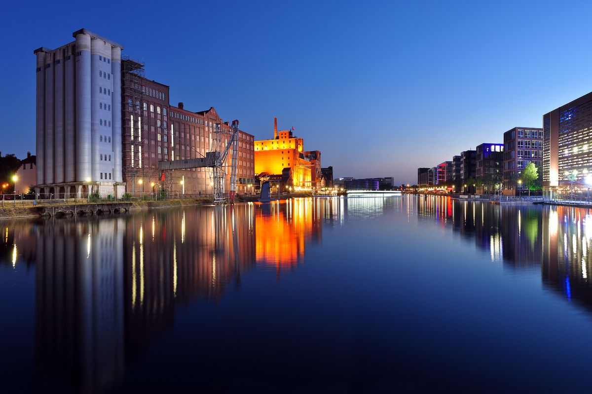 De haven van Duisburg