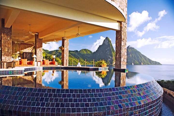 Jade Mountain Resort