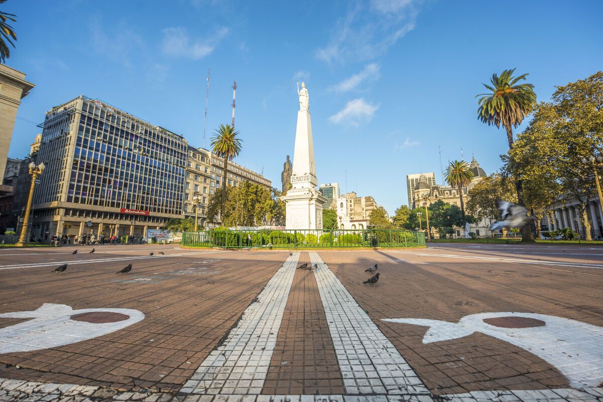 Piramide Plaza de Mayo, Buenos Aires