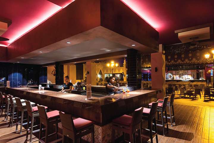 Bar