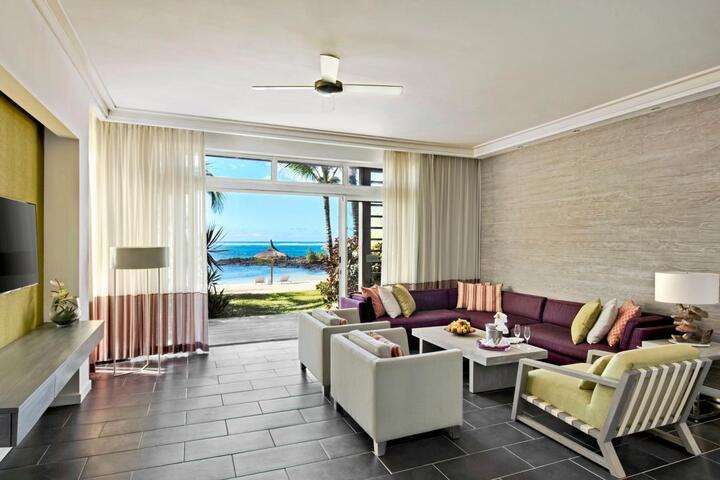 Executive Suites van 'Executive Suites'