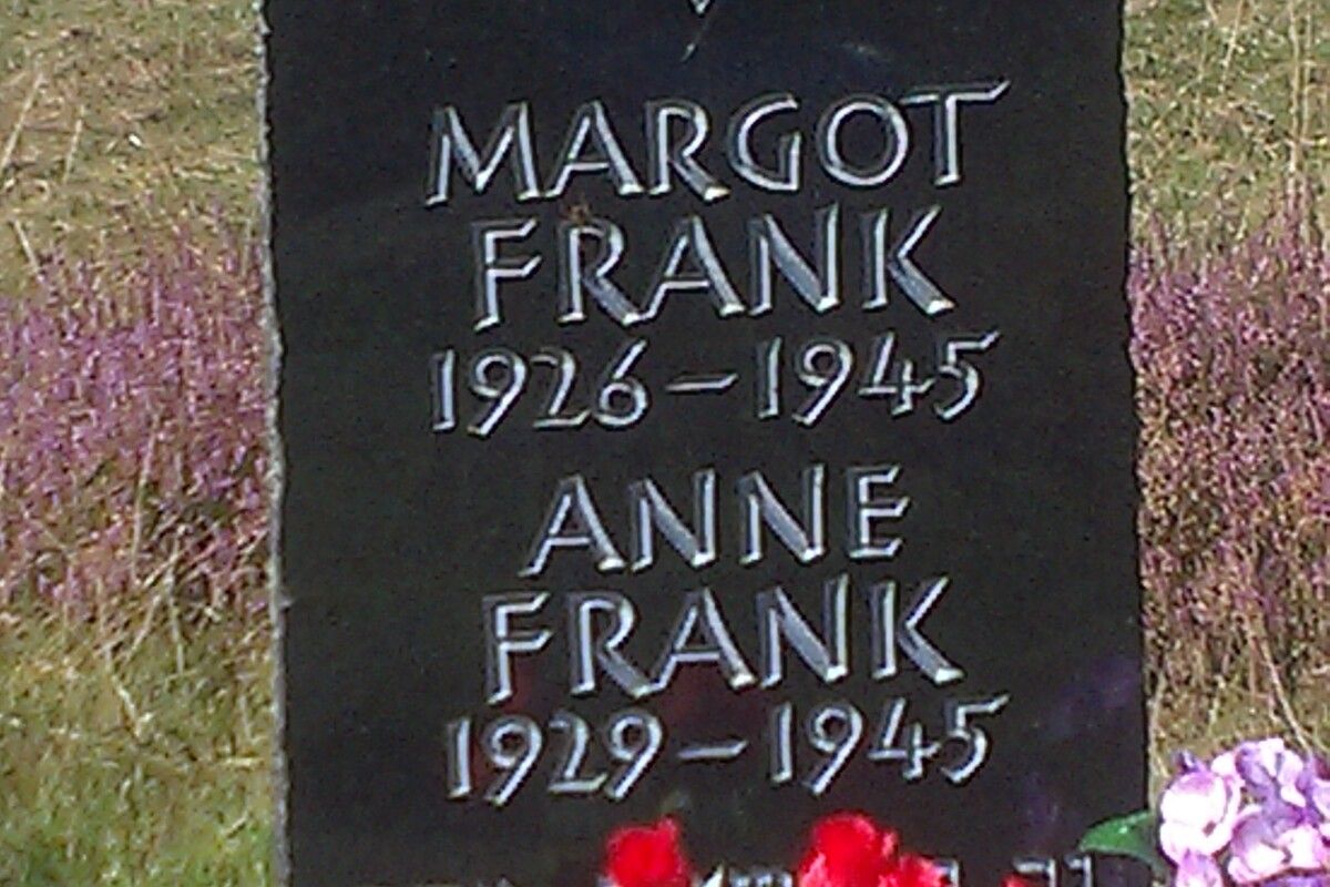 Symbolische grafsteen