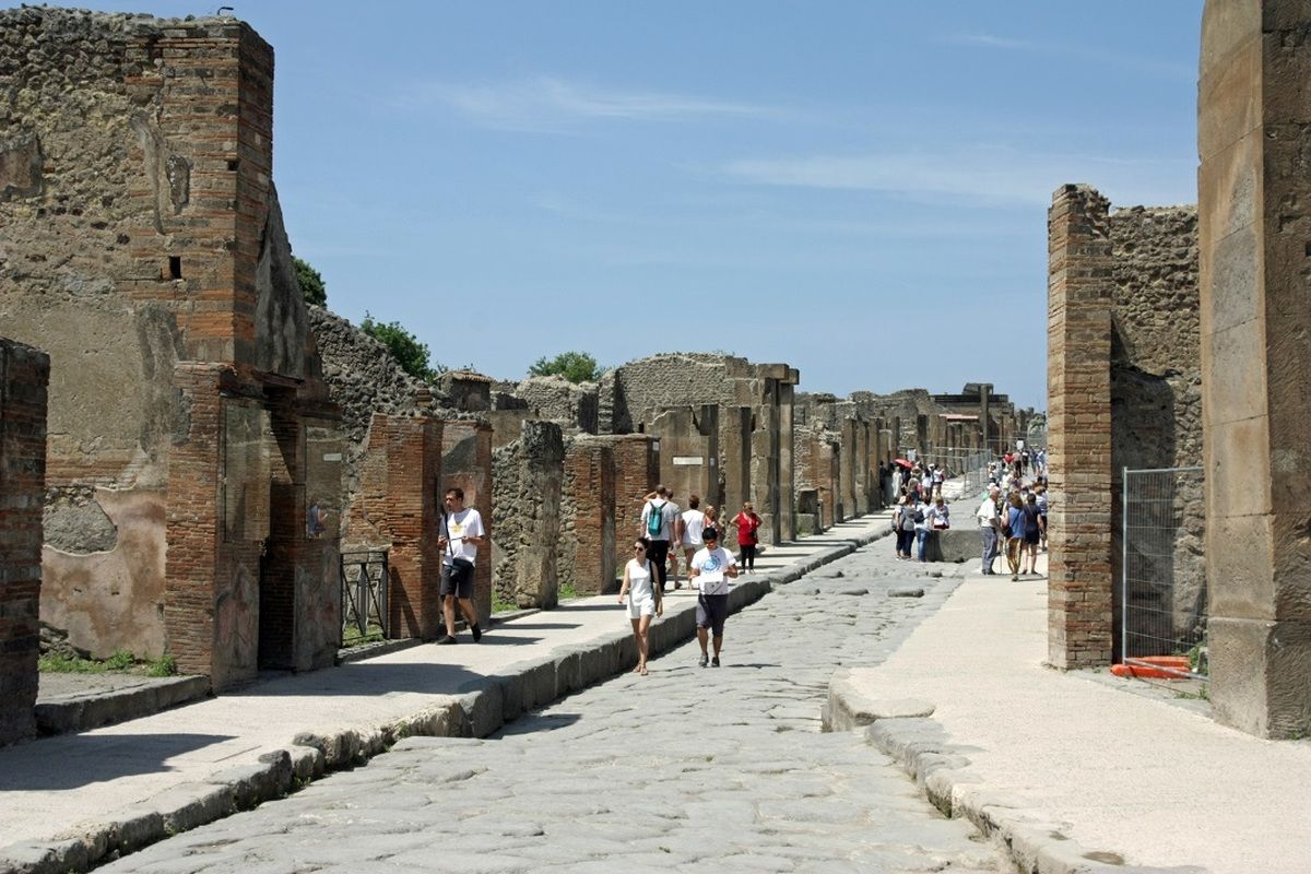 Winkelstraat in Pompe&iuml;