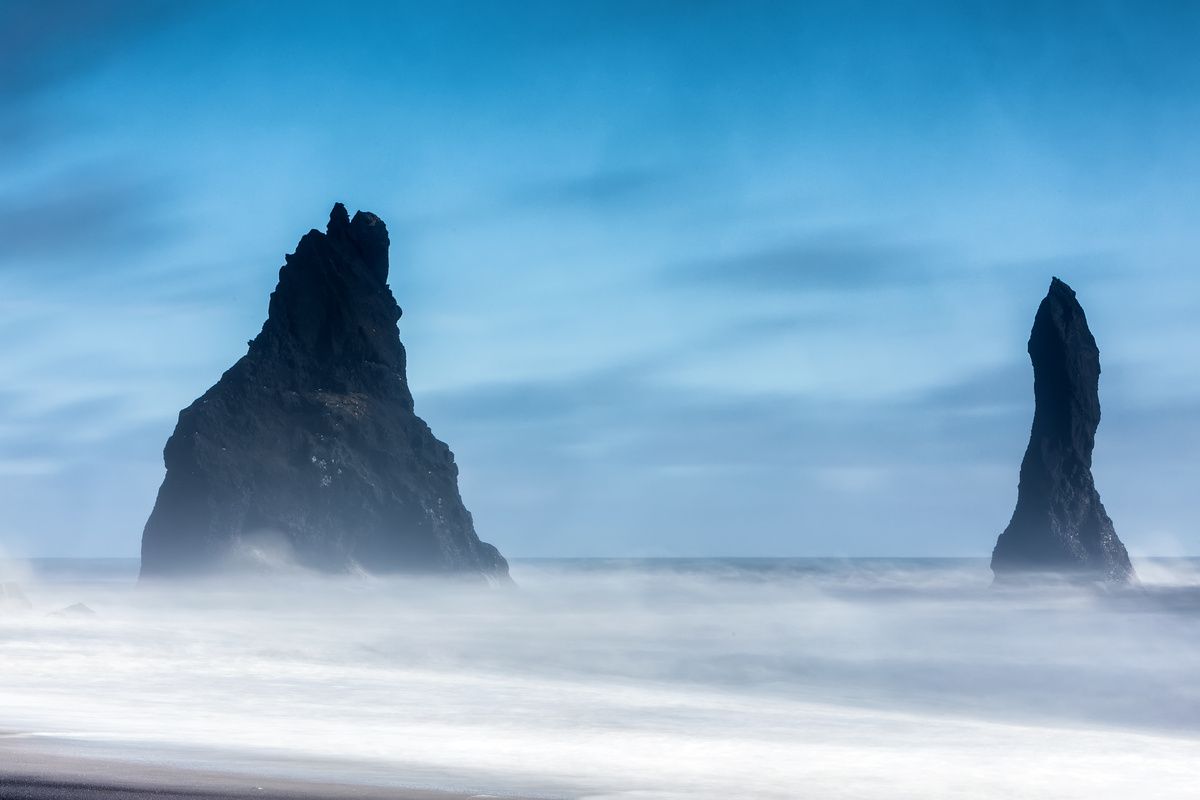 Stormachtig weer bij Reynisdrangar