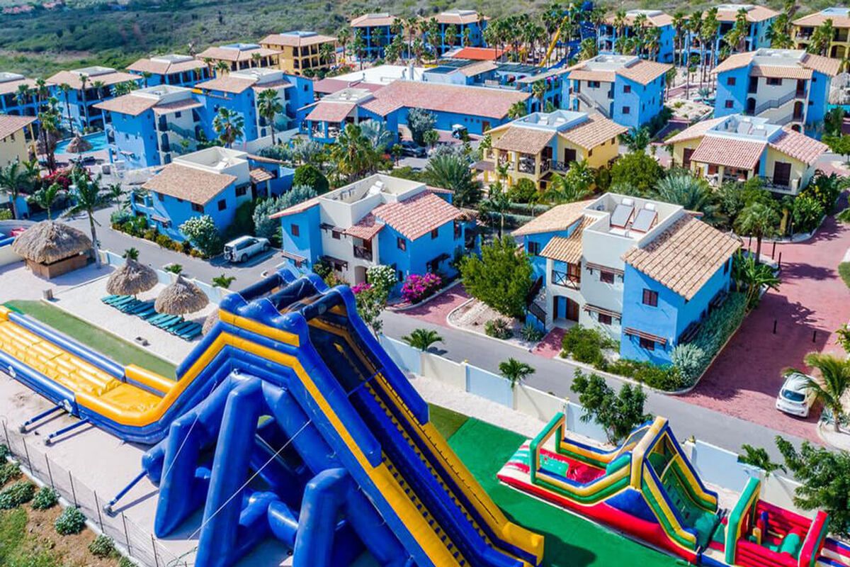 Het speelparadijs van het Kunuku Aqua Resort