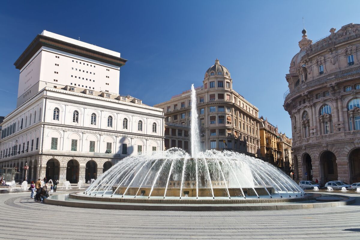 Piazza de Ferrari in Genua, Itali&euml;