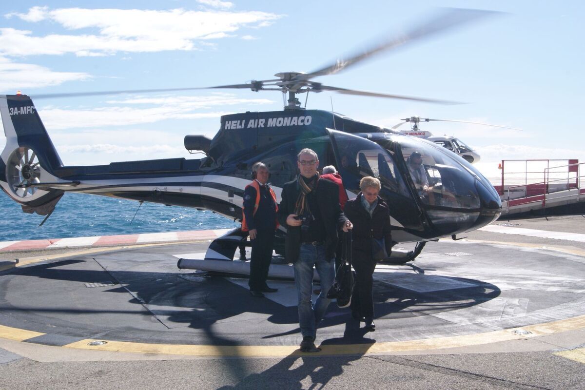 per helicopter transfer naar je hotel