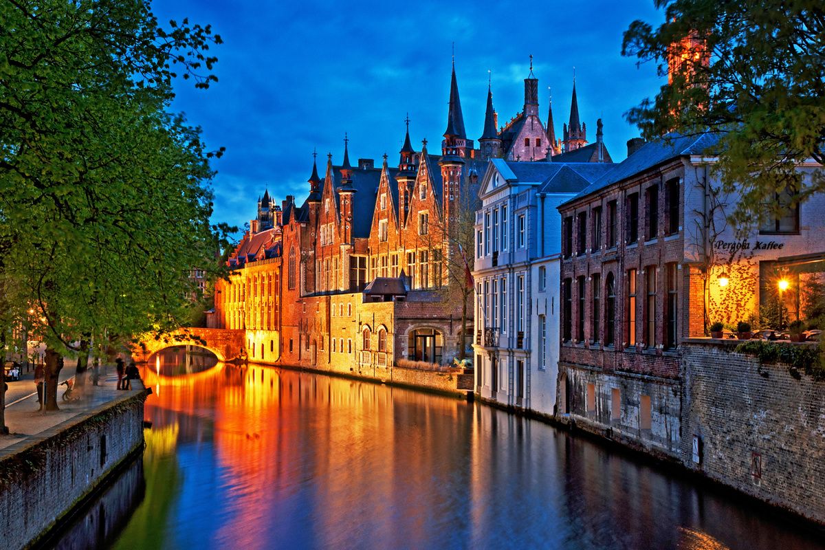 Brugge bij nacht