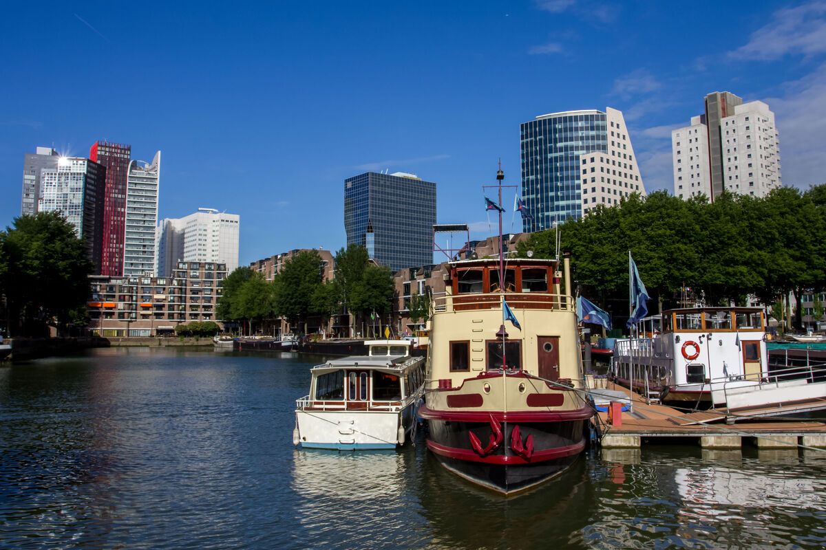 Oude schepen in Rotterdam, Nederland