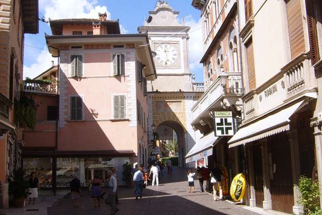 Op zoek naar mijn roots aan het Gardameer