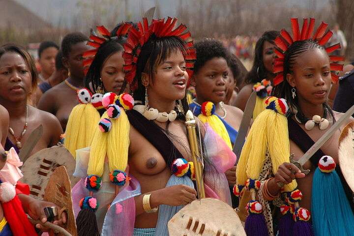 Prinsessen tijdens het Umhlanga festival