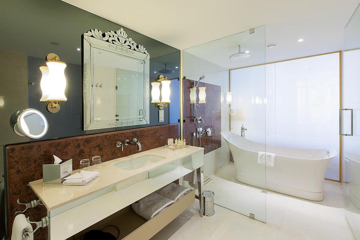 CVK Hotels & Resorts Park Bosphorus Istanbul badkamer