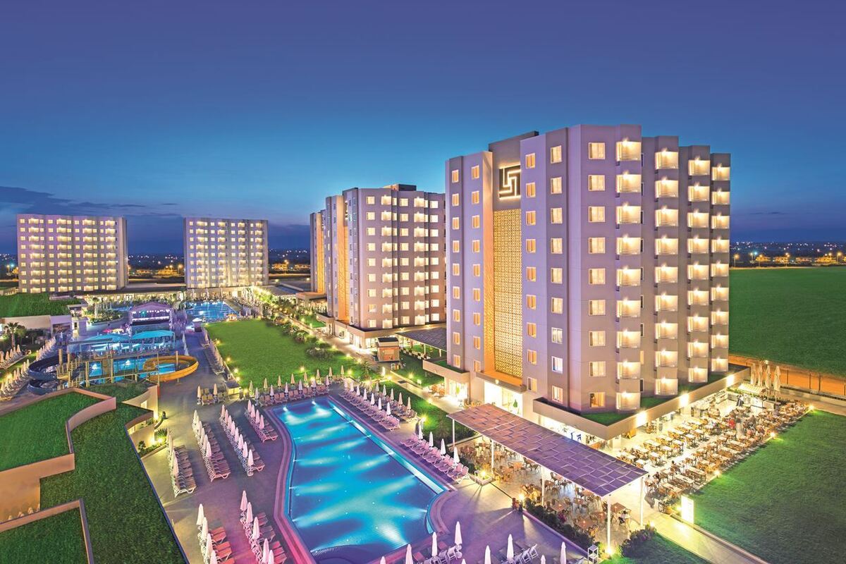 Grand Park Lara, Antalya