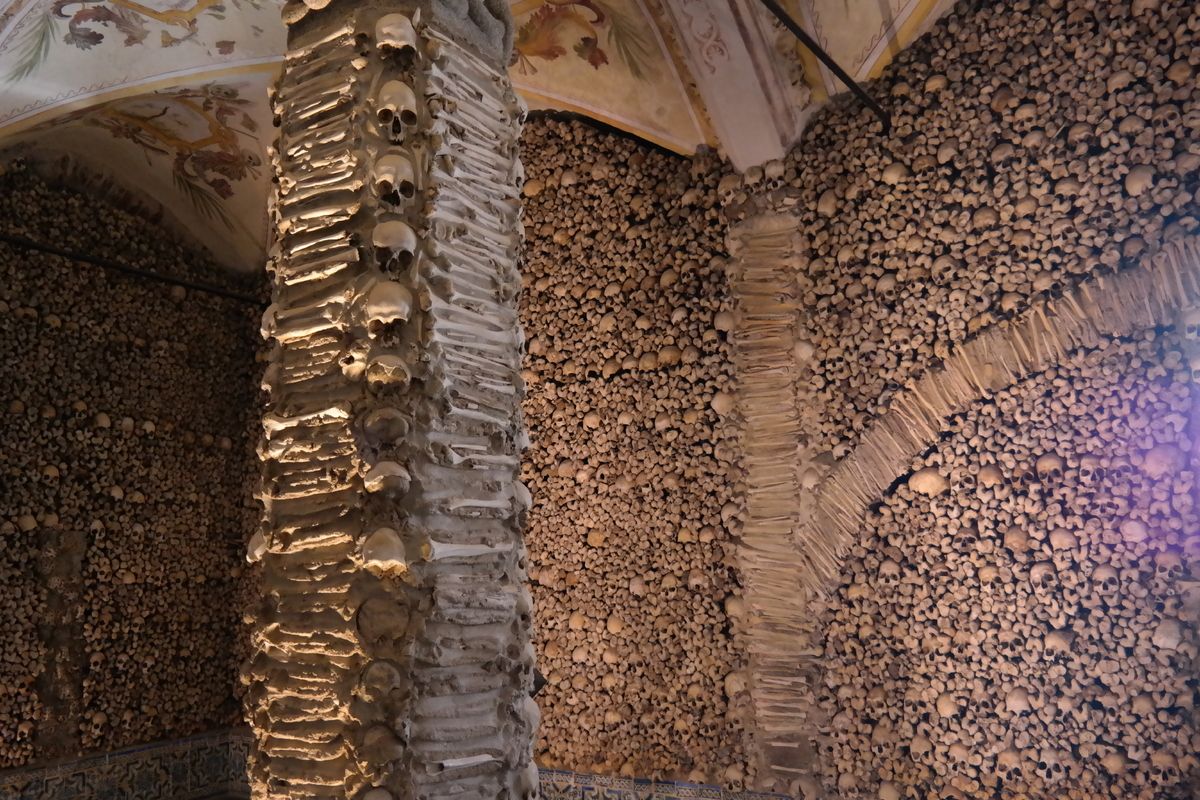 De bottenkapel in &Eacute;vora